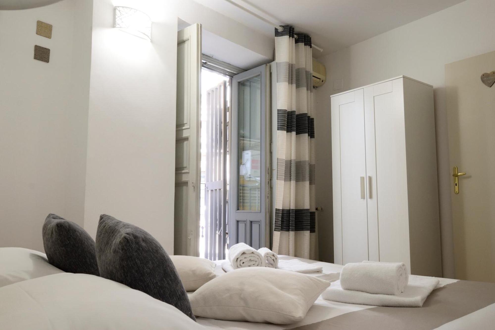 Apartamento La Casa Di Carta In Piazza Stesicoro CTA Exterior foto