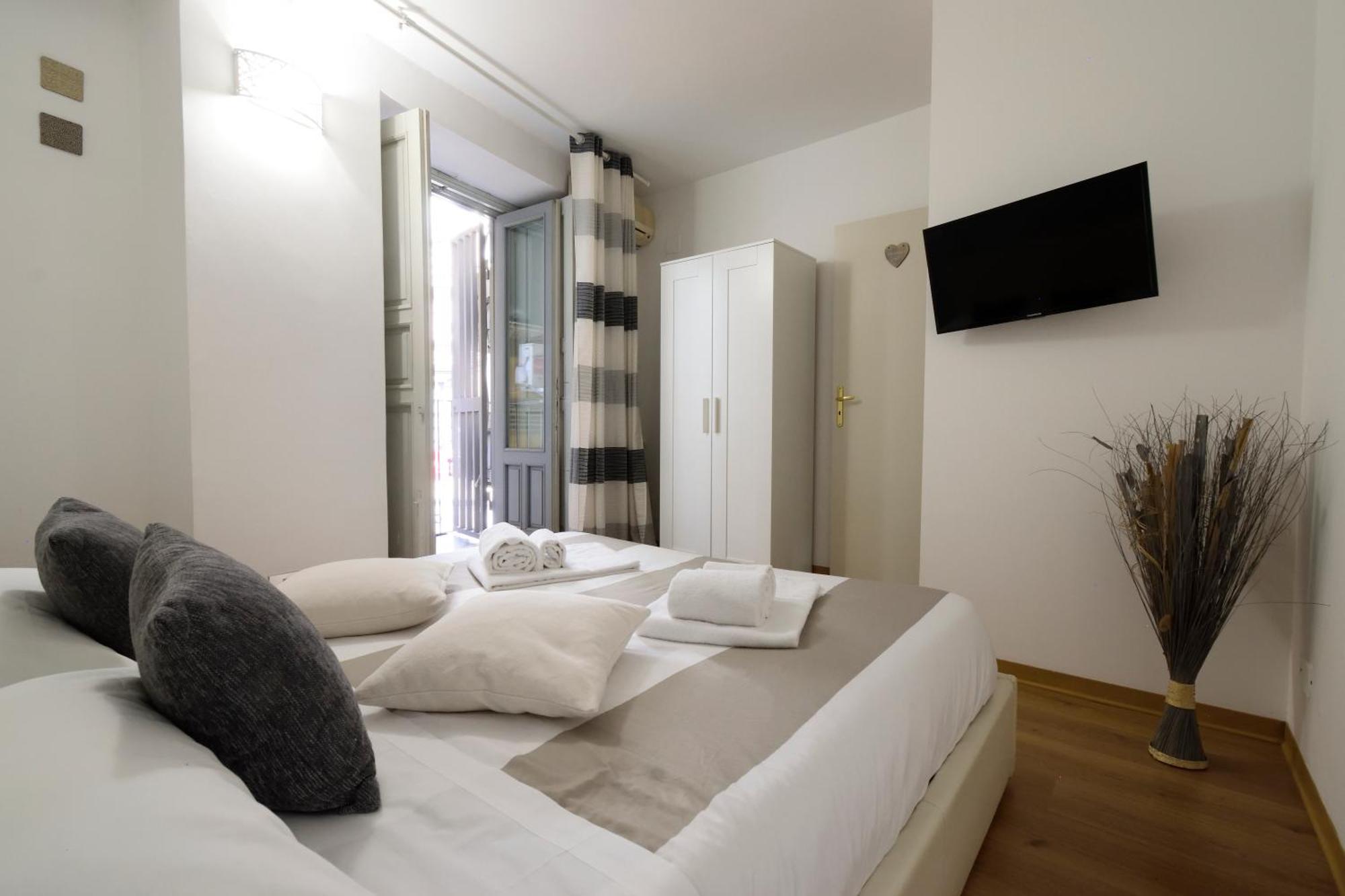 Apartamento La Casa Di Carta In Piazza Stesicoro CTA Exterior foto